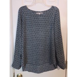 LOFT Tops - ❗️SALE❗️Loft Patterned Long Sleeve Blouse Size M LOFT Tops - ❗️SALE❗️Loft Patterned Long Sleeve Blouse Size M